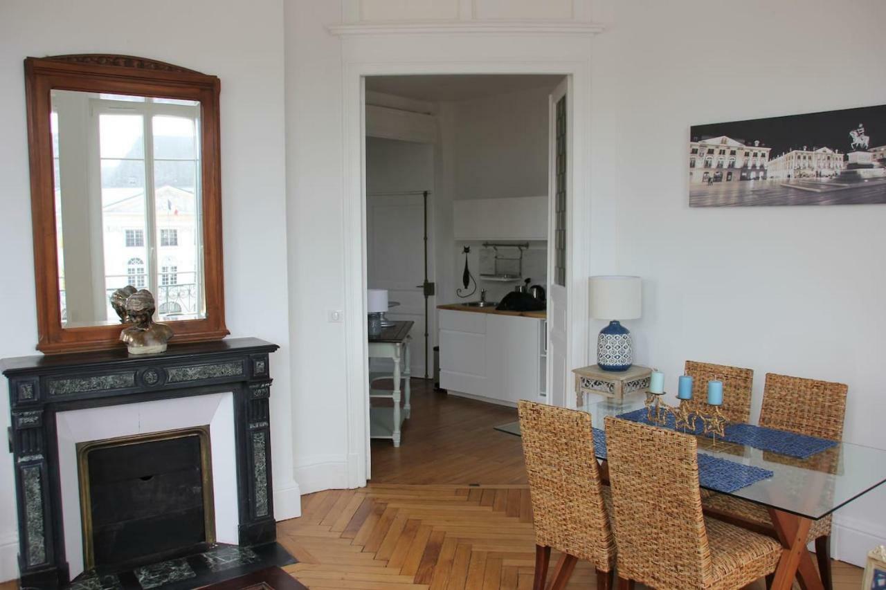 Appartement F3 Au Balcon De La Place Du Martroi オルレアン エクステリア 写真